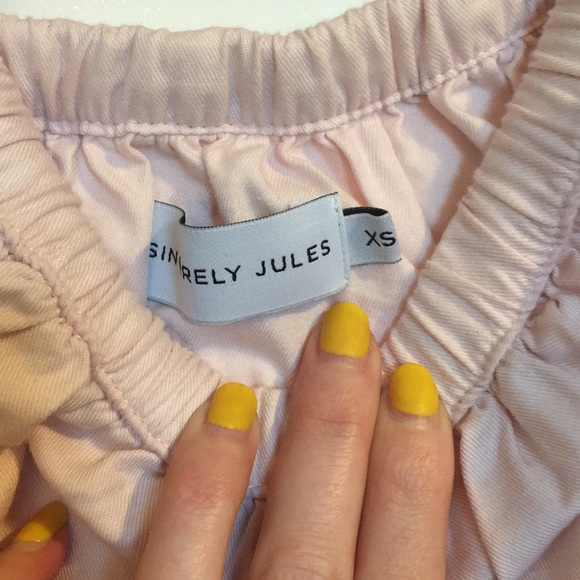 Worn once off the shoulder Carmen top - Picture 5 of 5